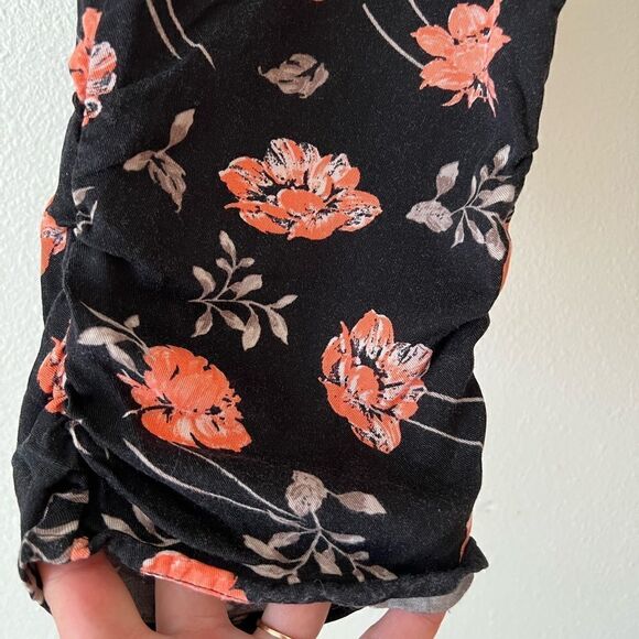 GNE Women's Floral Rayon Pull On Capri Black Size Small - Picture 3 of 6